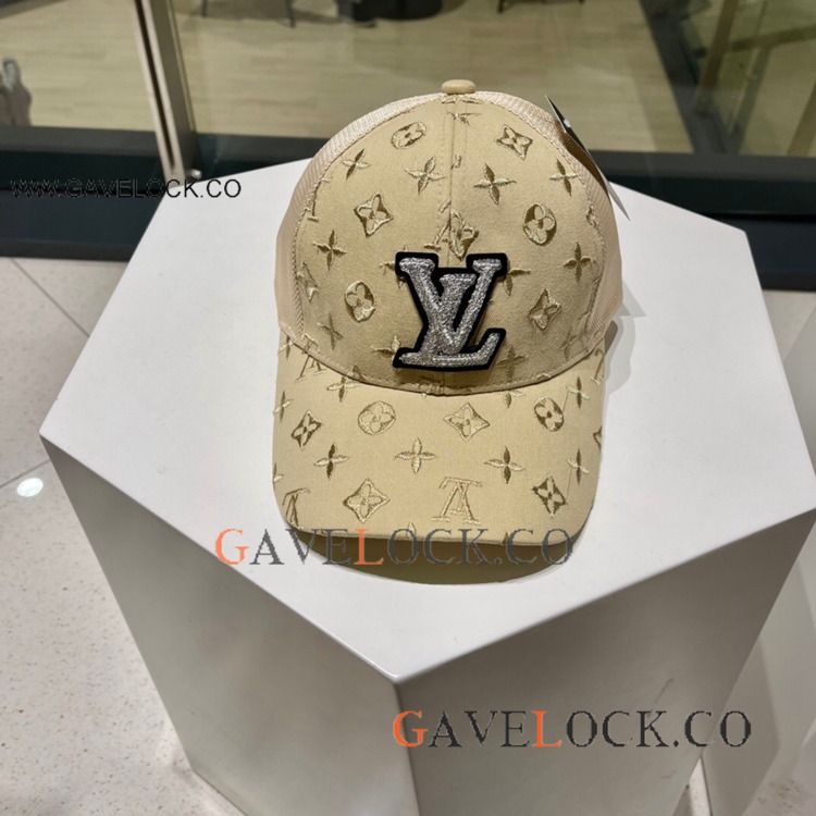 LouiVuitton L V Hat Khaki Baseball Cap Best Quality